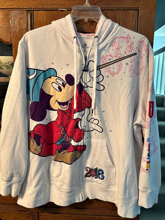 Disney Tops - Disney 2016 Walt Disney World Music, Magic, Memories hoodie Graphic Hoodie Size